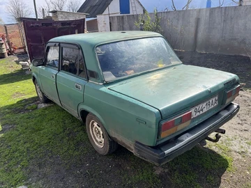 Авто ВАЗ 2107 1996 № 8704450