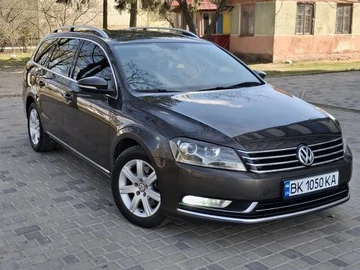 Авто Volkswagen Passat Variant 2011 № 8704533