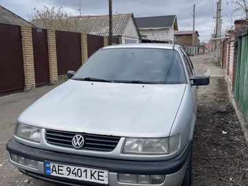 Авто Volkswagen Passat Sedan 1994 № 8704885