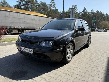 Авто Volkswagen Golf 2000 № 8704949
