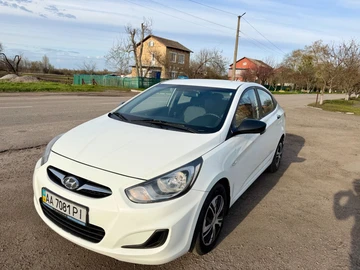 Авто Hyundai Accent 2013 № 8705039