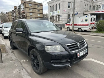 Авто Volkswagen Touareg 2006 № 8705243