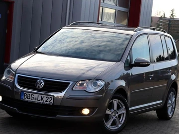 Авто Volkswagen Touran 2010 № 8705315