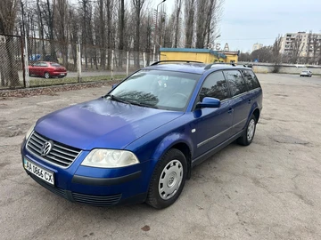 Авто Volkswagen Passat Sedan 2002 № 8705449