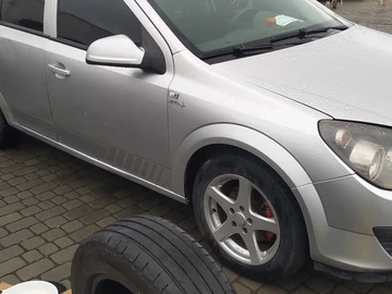 Авто Opel Astra 2006 № 8705498