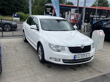 Авто Skoda Superb 2009 № 8705508