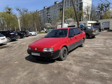 Авто Volkswagen Passat Sedan 1989 № 8705515