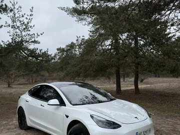 Авто Tesla Model 3 2021 № 8705871
