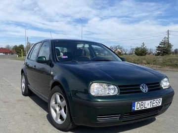 Авто Volkswagen Golf 2002 № 8705873