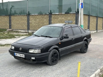 Авто Volkswagen Passat Sedan 1991 № 8705993