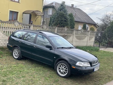 Авто Volvo V40 Kombi 1999 № 8706042