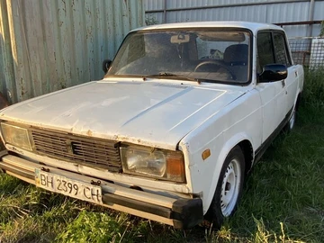 Авто ВАЗ 2105 1998 № 8706203