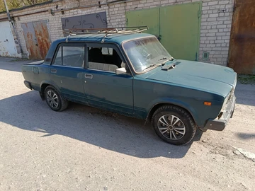 Авто ВАЗ 2107 2002 № 8706395