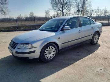 Авто Volkswagen Passat Sedan 2002 № 8706536