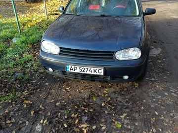 Авто Volkswagen Golf 2000 № 8706556