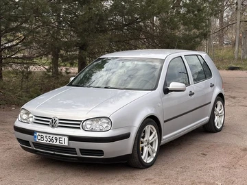 Авто Volkswagen Golf 2000 № 8706586
