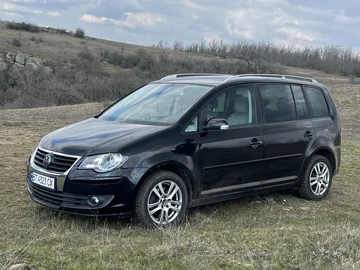 Авто Volkswagen Touran 2007 № 8706907