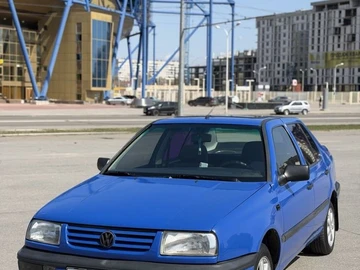 Авто Volkswagen Vento 1992 № 8706910
