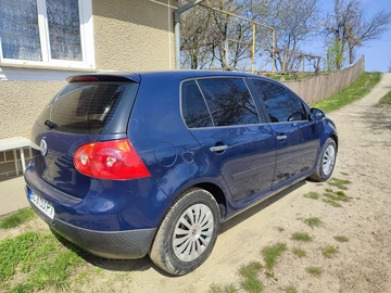 Авто Volkswagen Golf 2004 № 8707232
