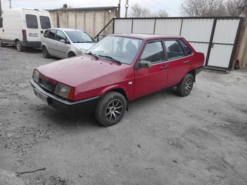 Авто ВАЗ 21099 1993 № 8707244
