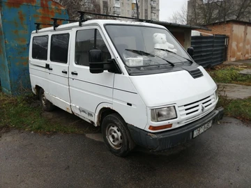 Авто Renault Trafic 2000 № 8707468