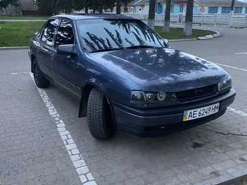 Авто Opel Vectra 1989 № 8707687