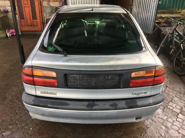 Авто Renault Laguna 2000 № 8707798