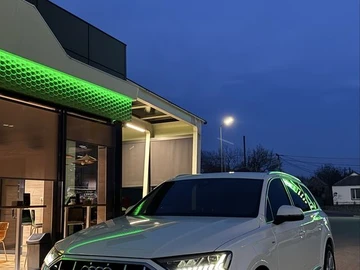 Авто Audi Q7 2021 № 8707851