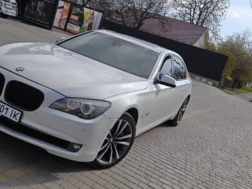 Авто BMW 7 Серия 2010 № 8707885