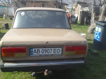 Авто ВАЗ 2107 1989 № 8707903
