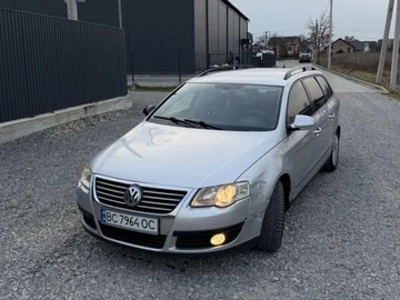 Авто Volkswagen Passat Variant 2005 № 8708103