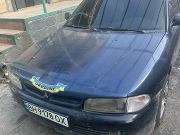 Авто Mitsubishi Lancer 1995 № 8708128