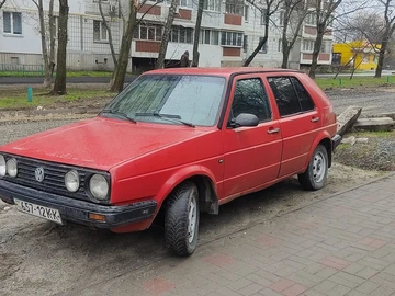 Авто Volkswagen Golf 1990 № 8708148
