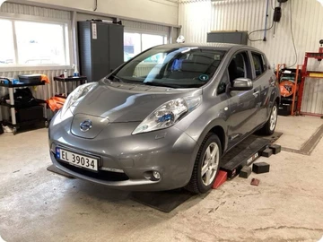 Авто Nissan Leaf 2014 № 8708392
