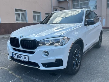 Авто BMW X5 2017 № 8708696