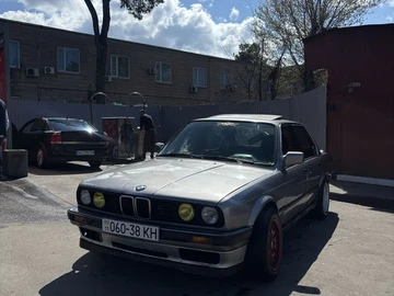 Авто BMW 3 Серия 1984 № 8708701