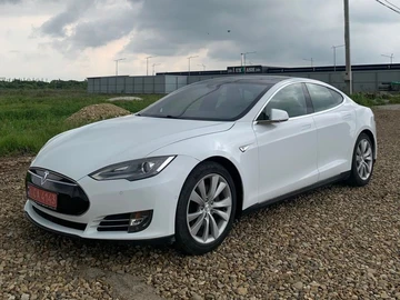 Авто Tesla Model S 2015 № 8708763