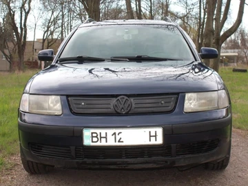 Авто Volkswagen Passat Sedan 2000 № 8708880
