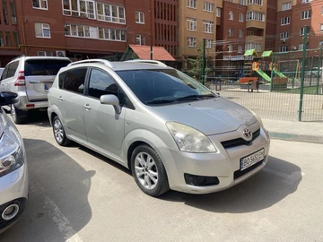 Авто Toyota Corolla Verso 2008 № 8708915