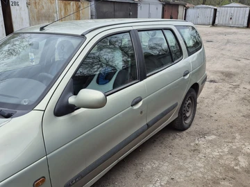 Авто Renault Megane 2002 № 8708934