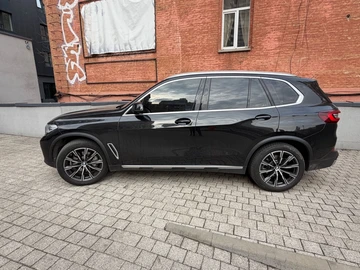 Авто BMW X5 2023 № 8708937