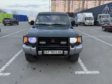 Авто Mitsubishi Montero 1995 № 8709135