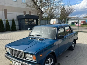 Авто ВАЗ 2107 2004 № 8709379