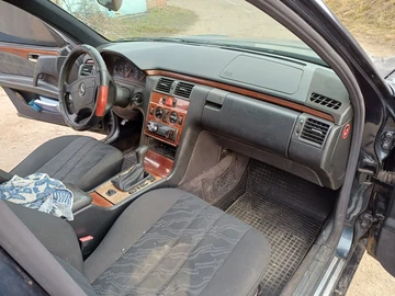 Авто Mercedes 200 1999 № 8709442