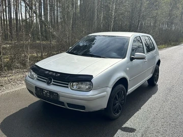Авто Volkswagen Golf 2000 № 8709450