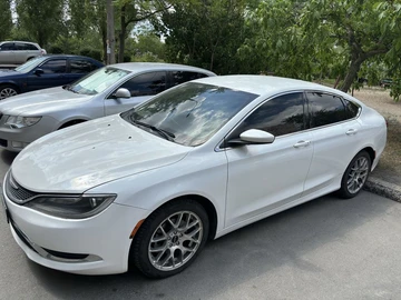 Авто Chrysler 200 2015 № 8709834