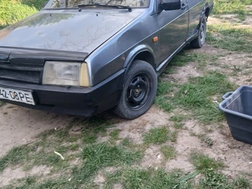 Авто ВАЗ 21099 1993 № 8709914