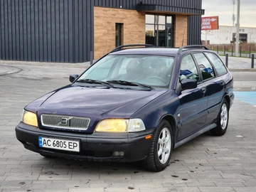 Авто Volvo V40 Kombi 1998 № 8710145