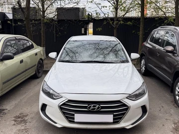 Авто Hyundai Elantra 2018 № 8710174