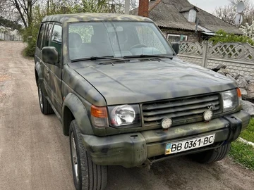 Авто Mitsubishi Pajero 1993 № 8710209
